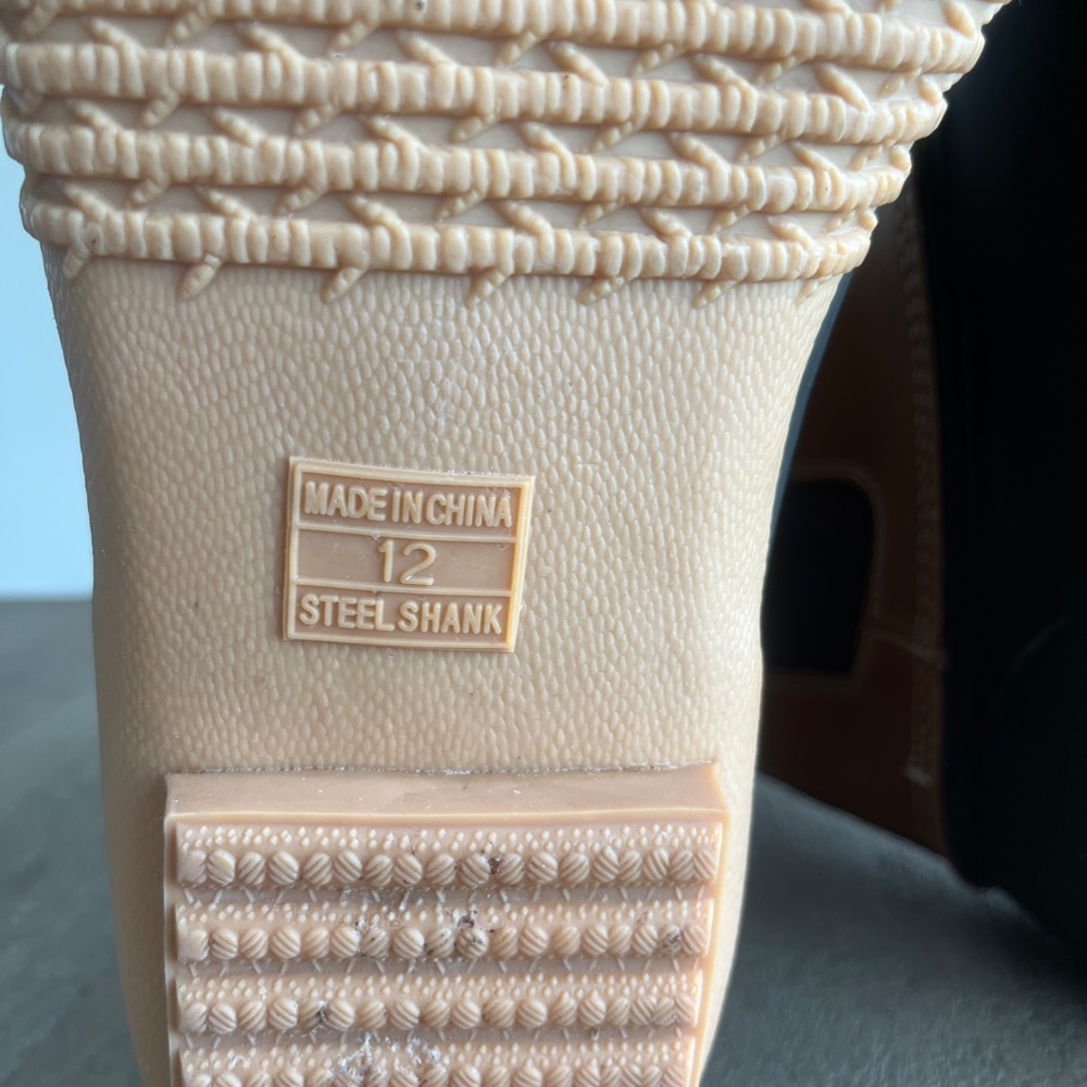 NWOT Men's Lands' Chelsea End Duck Boot Size 12D Tan - Picture 10 of 11